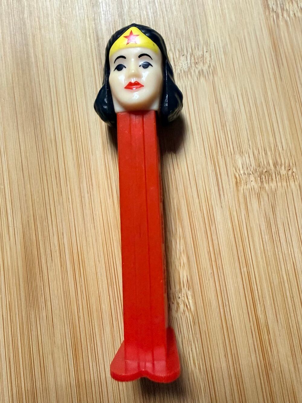 Vintage Wonder Woman PEZ Dispenser 2 Piece Head Made in Slovenia